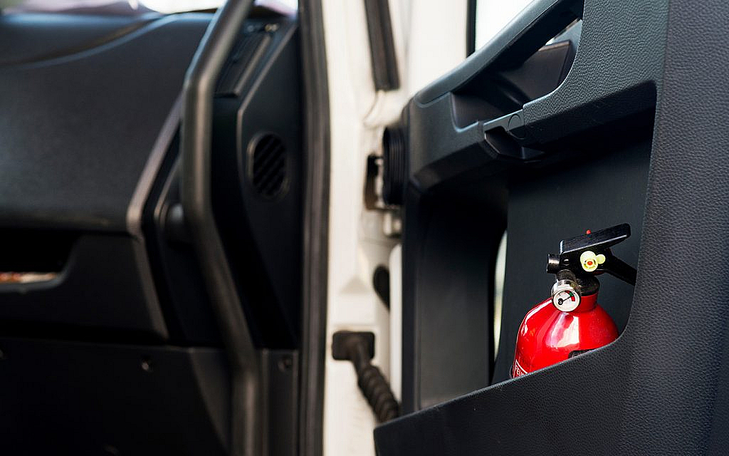 Hà Nội nóng bức: Mẹo bảo vệ xe ô tô khỏi cháy nổ vì nhiệt độ cao 6 camoto5 1