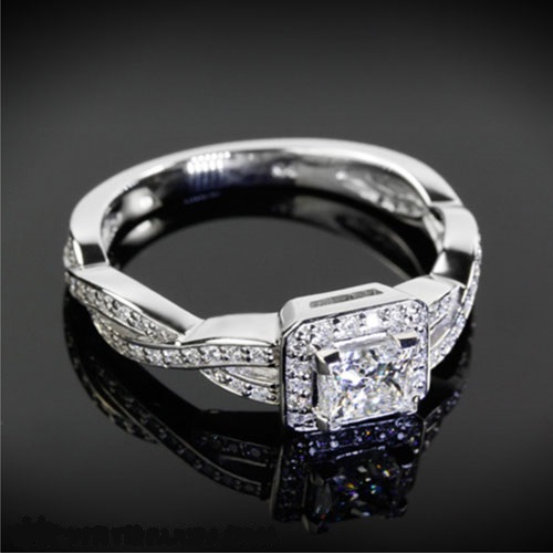 Phá bỏ TOP 5 hiểu lầm về kim cương 3 nhẫn kim cương