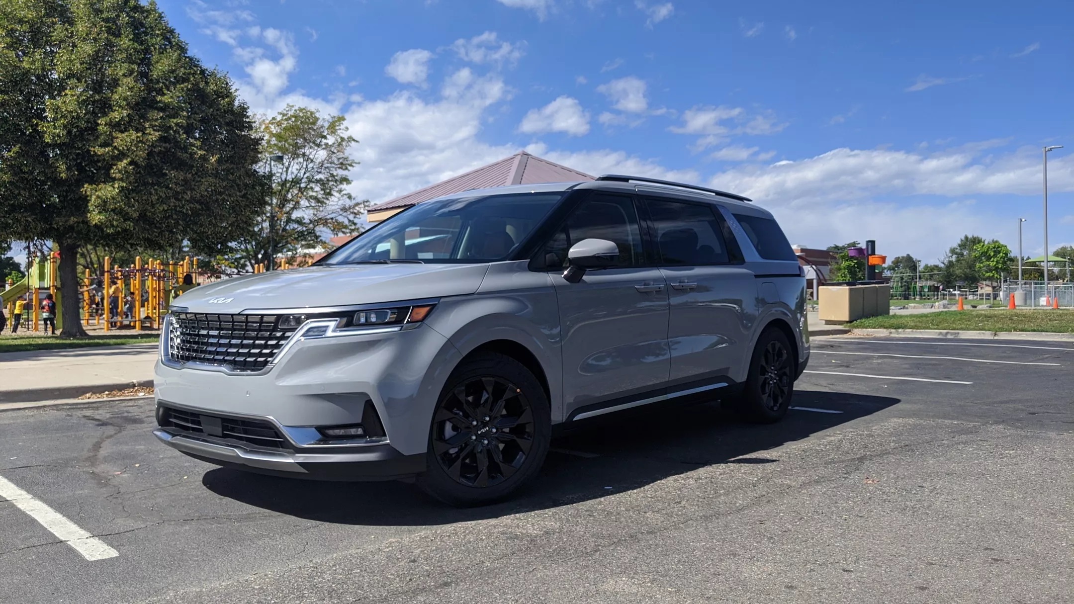 Review Kia Carnival 2024: Một chiếc Minivan dành cho chuyến đi chơi xa 6 cam xe tra gop ha noi3