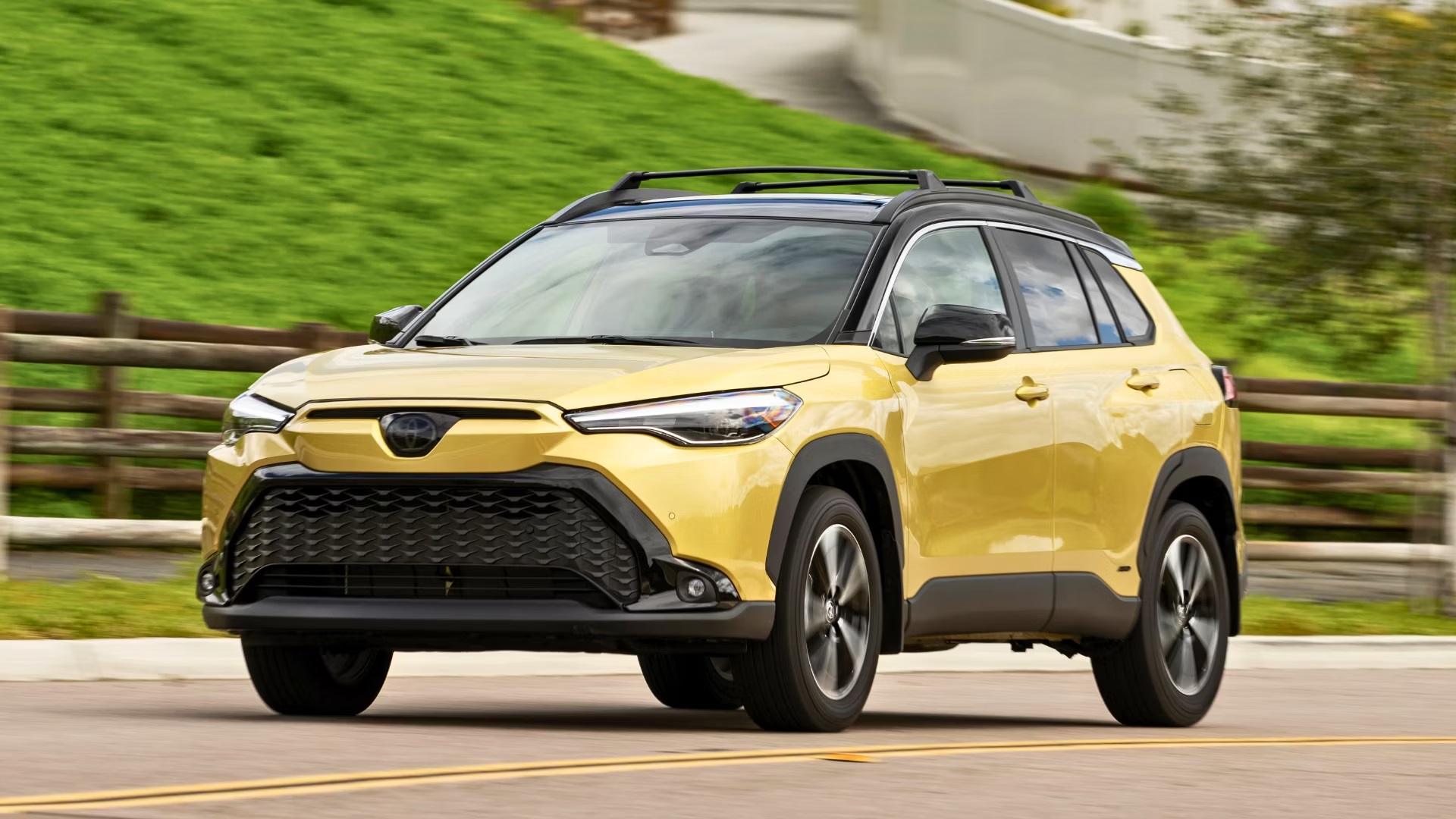 Toyota Corolla Cross Hybrid 2024