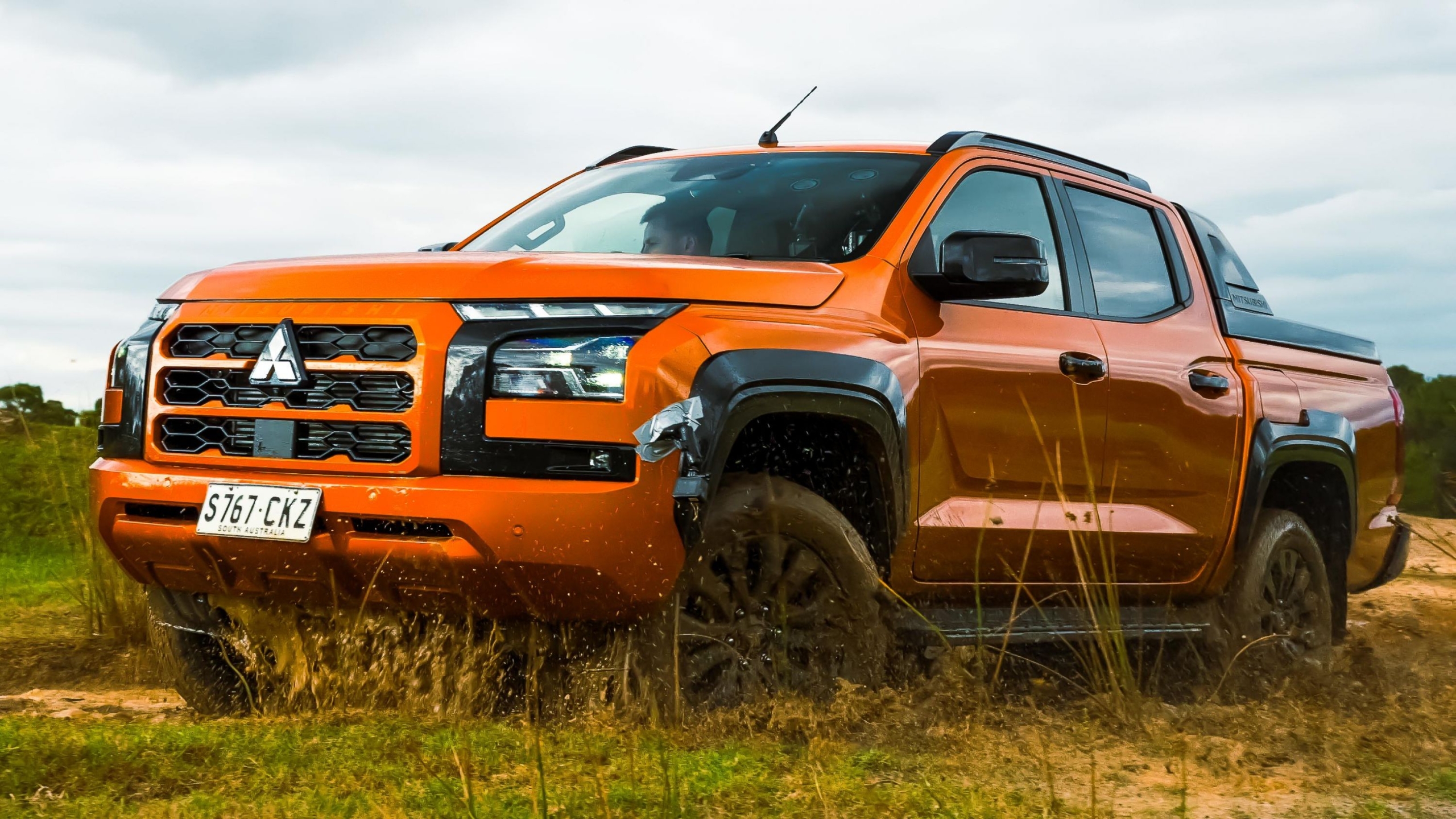 Mitsubishi Triton GSR 2024
