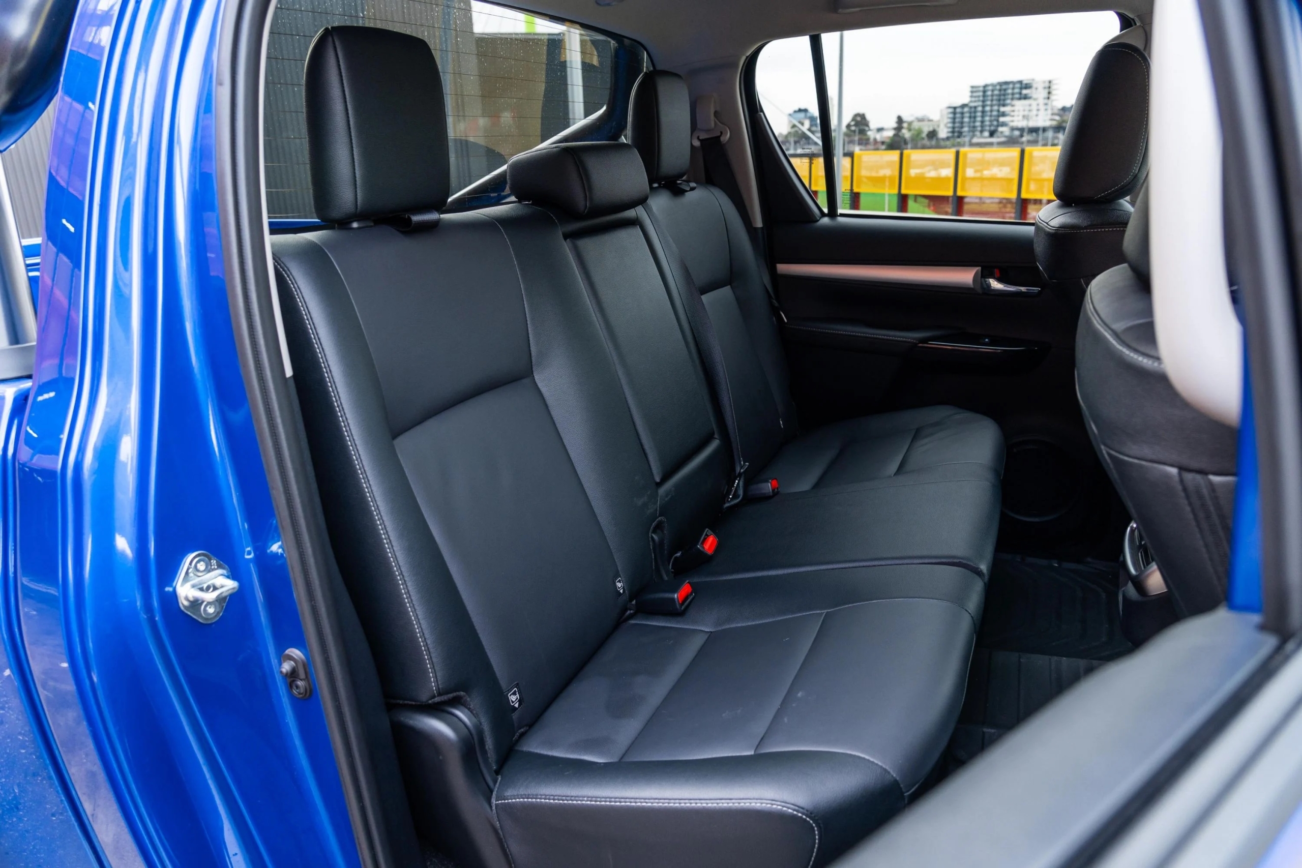 Review Toyota HiLux SR5 V-Active 2024 12 Toyota HiLux SR5 V-Active 2024