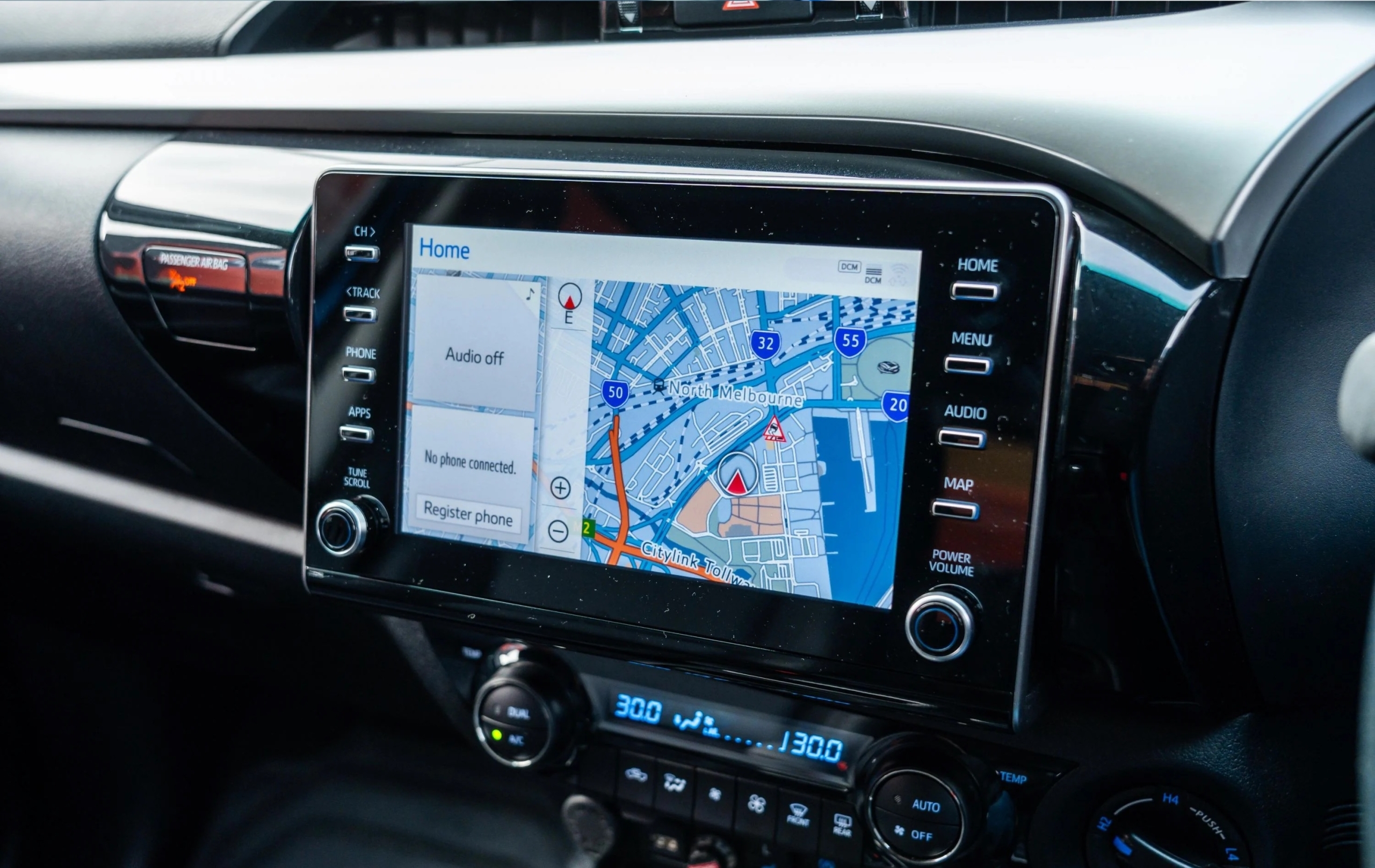 Review Toyota HiLux SR5 V-Active 2024 26 Toyota HiLux SR5 V-Active 2024