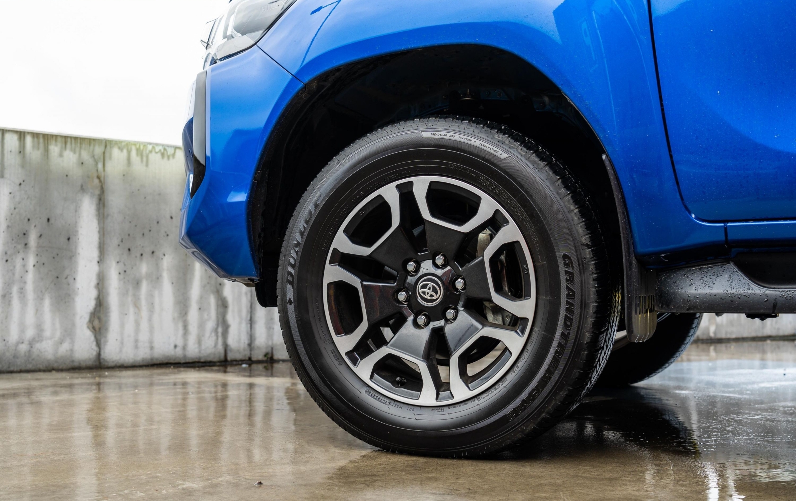 Review Toyota HiLux SR5 V-Active 2024 28 Toyota HiLux SR5 V-Active 2024