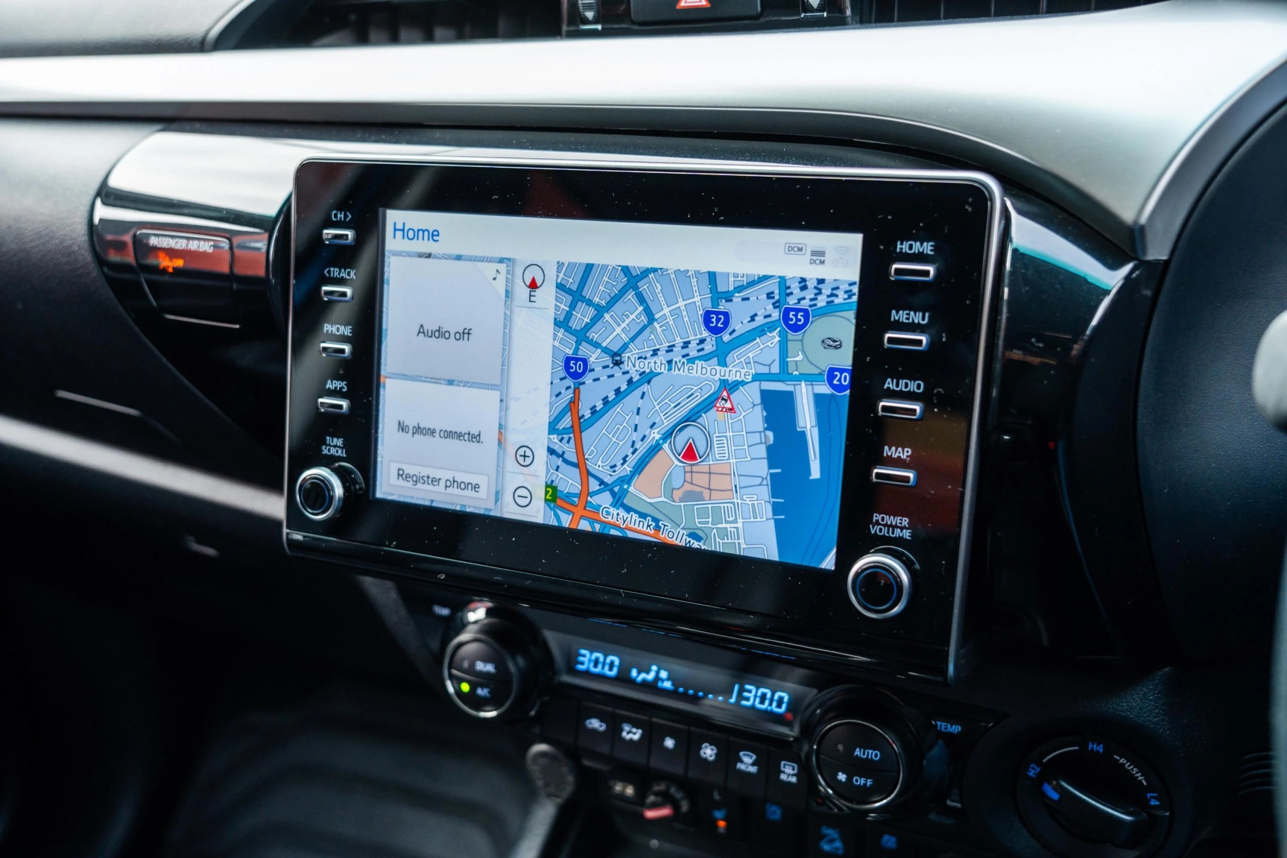 Review Toyota HiLux SR5 V-Active 2024 9 Toyota HiLux SR5 V-Active 2024