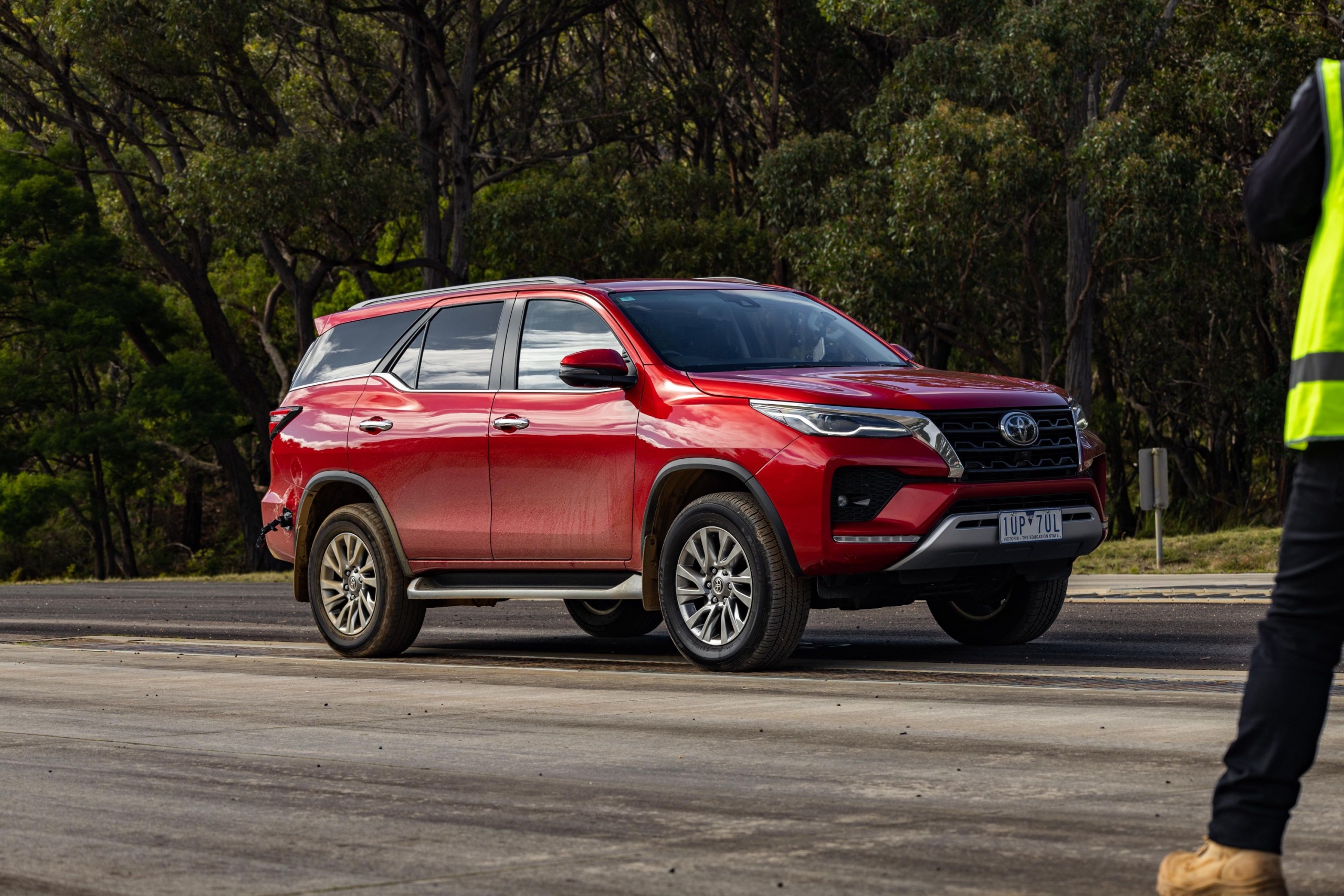 Đánh giá Toyota Fortuner 2024 17 cam xe ngan hang ha noi17 scaled