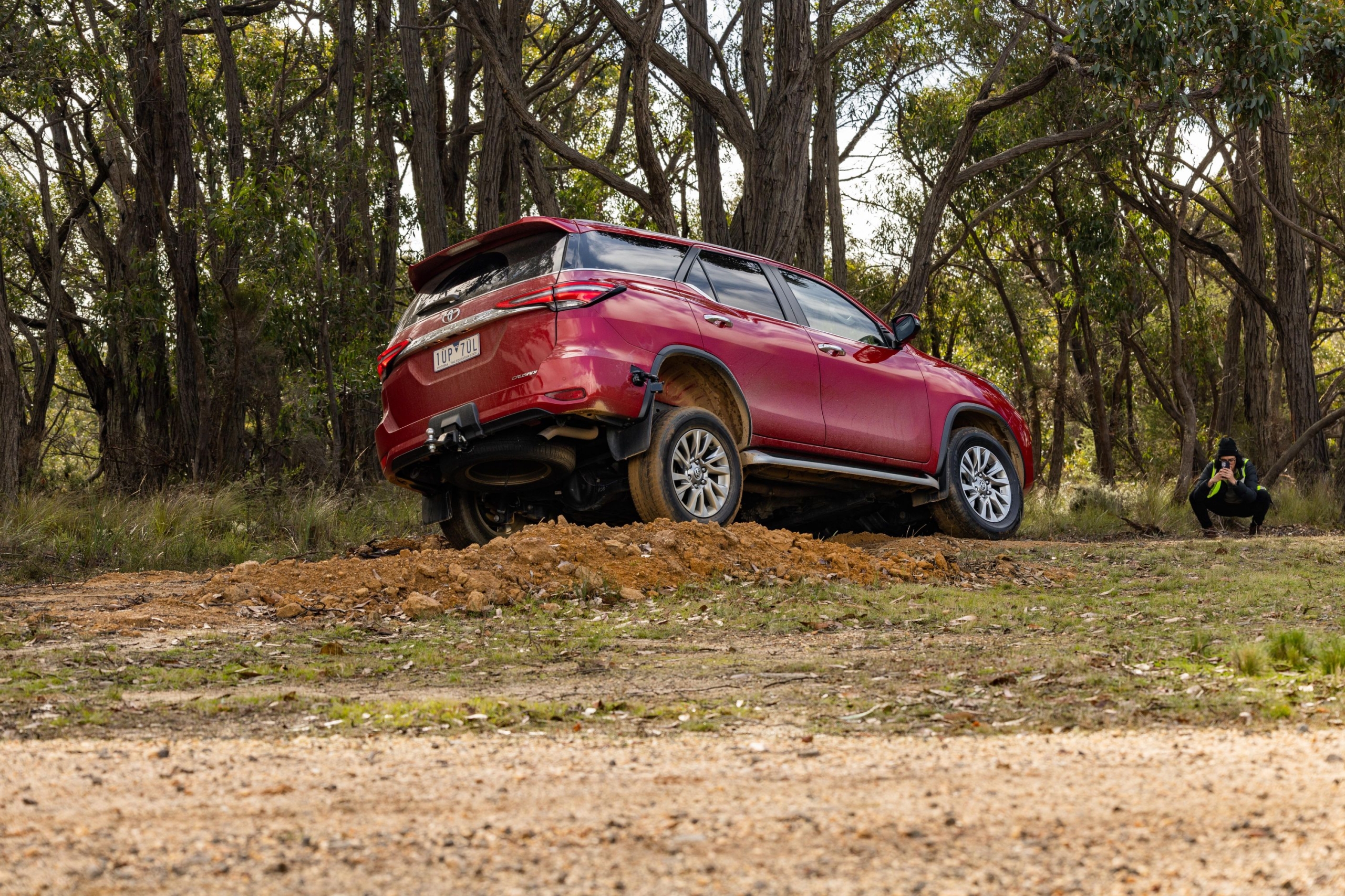 Đánh giá Toyota Fortuner 2024 21 cam xe ngan hang ha noi21 scaled