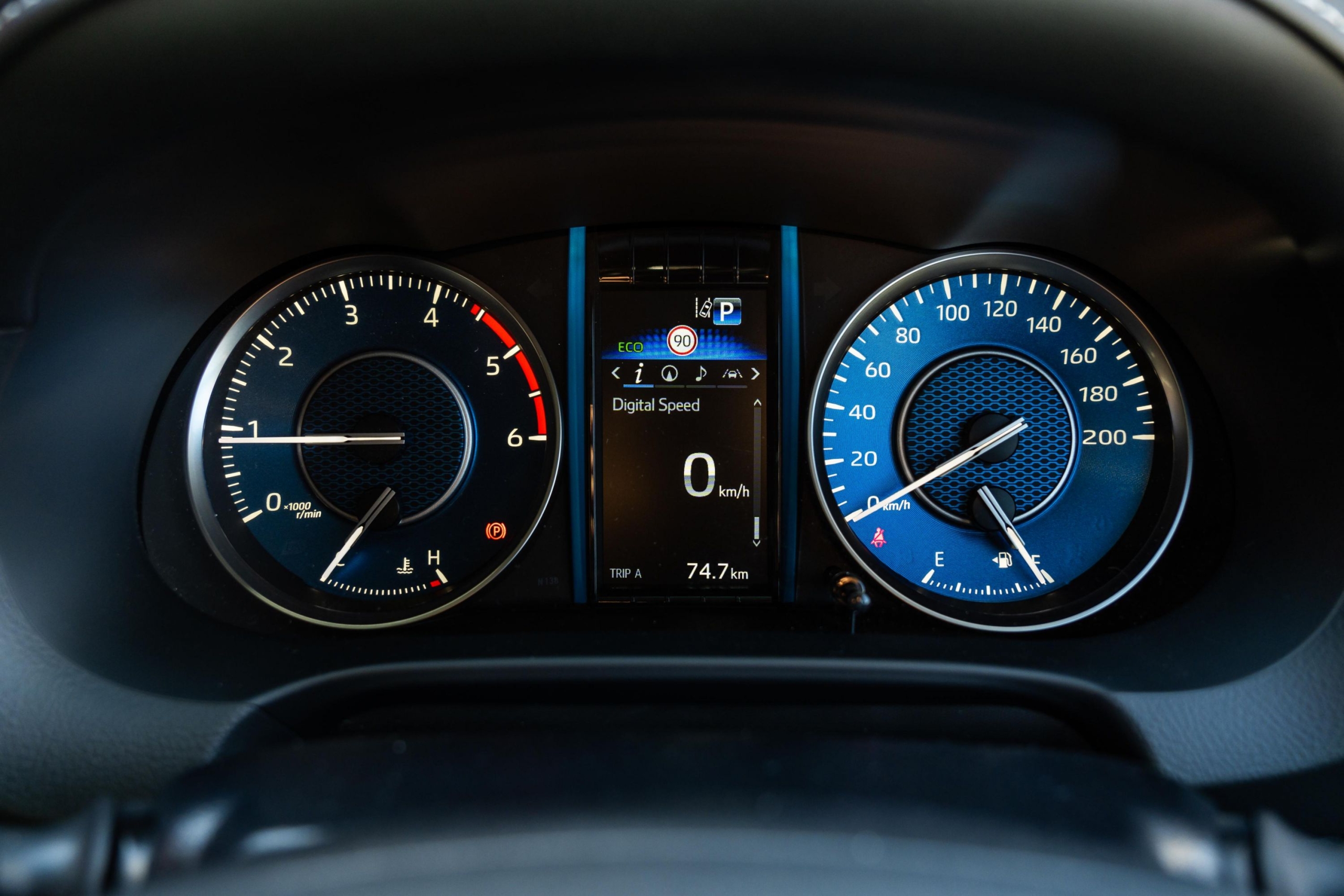 Đánh giá Toyota Fortuner 2024 6 cam xe ngan hang ha noi6 scaled