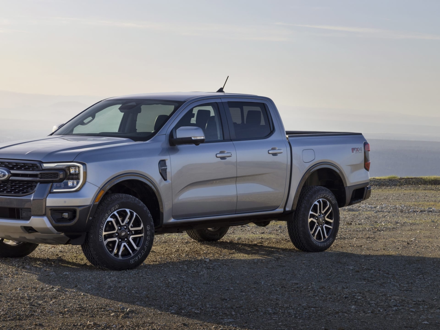 So sánh Ford Ranger 2025 và Chevrolet Colorado 2025: Cuộc chiến của ...