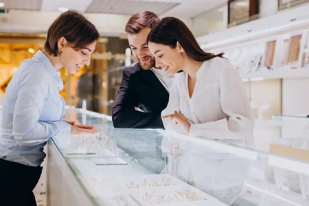 9 Lý Do Về Tâm Lý Vì Sao Mọi Người Mua Trang Sức Kim Cương 1 Mua kim cương
