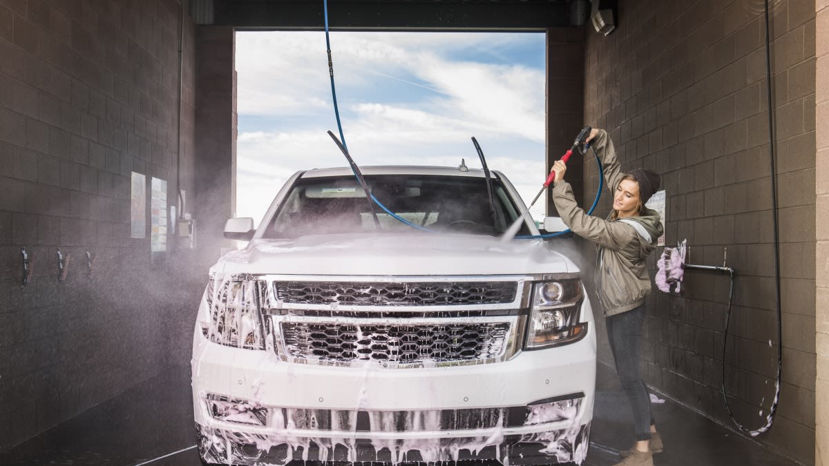 Cách diệt kiến trong ô tô 8 kiến vào xe ô tô