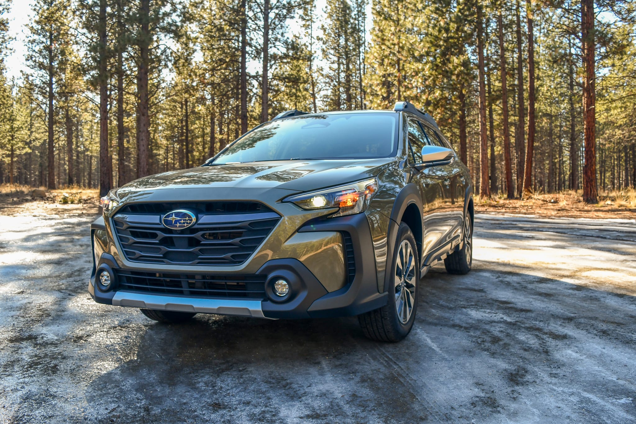 Subaru Forester/Outback đối mặt với mối đe dọa từ Mazda CX-50 2 cam o to uy tin ha noi2