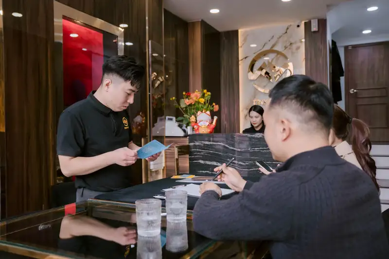 BƯỚC 1: TIẾP NHẬN & THẨM ĐỊNH NHANH