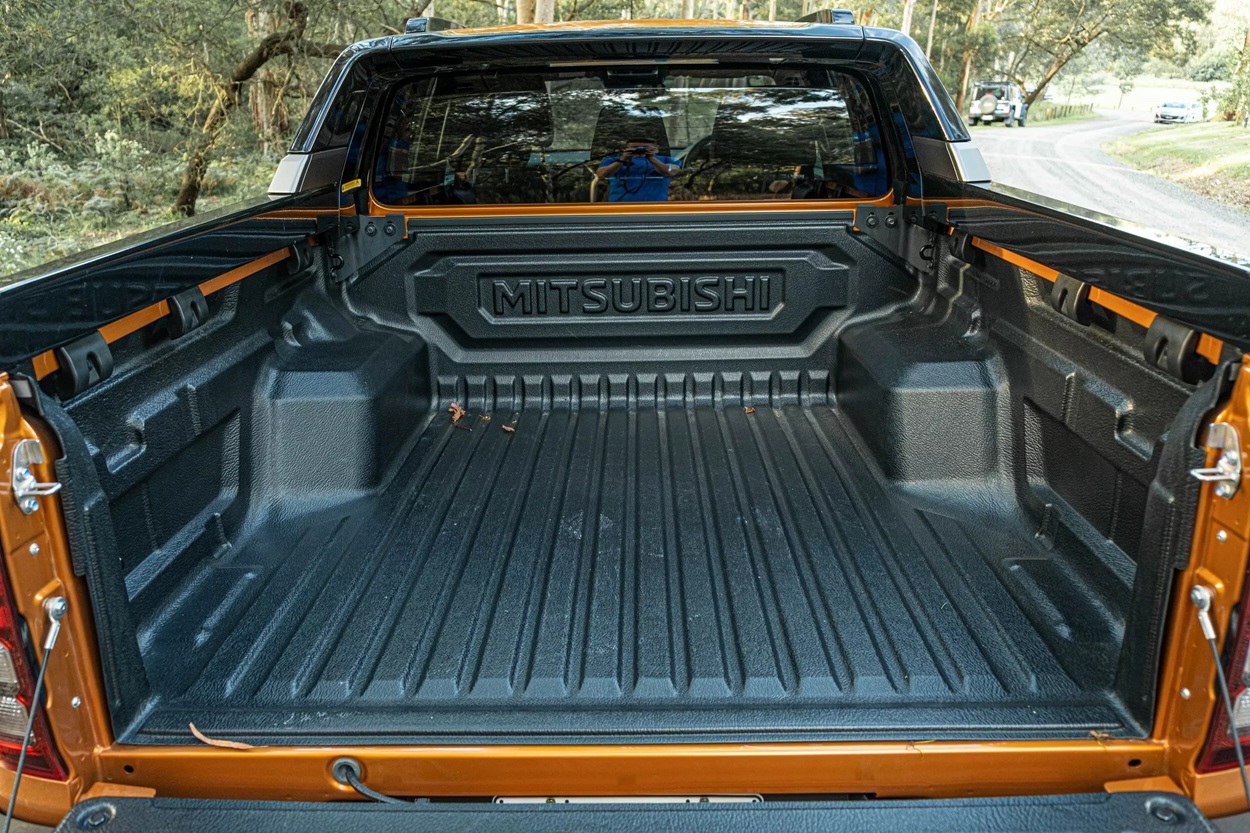 Đánh giá Mitsubishi Triton GSR 2025: Nổi bật giữa thị trường bán tải đông đúc 14 Mitsubishi Triton GSR 2025