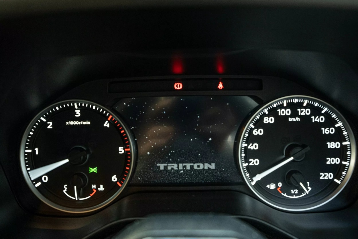 Đánh giá Mitsubishi Triton GSR 2025: Nổi bật giữa thị trường bán tải đông đúc 10 Mitsubishi Triton GSR 2025