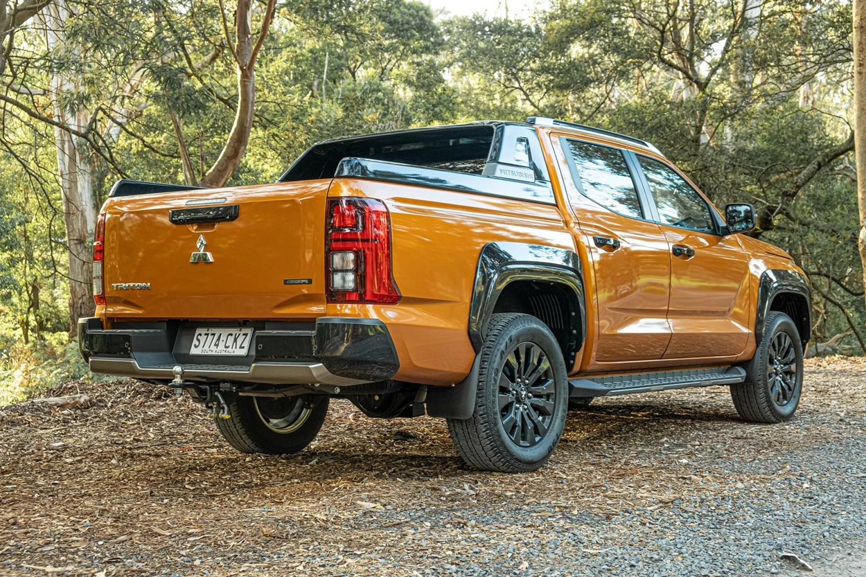 Đánh giá Mitsubishi Triton GSR 2025: Nổi bật giữa thị trường bán tải đông đúc 15 Mitsubishi Triton GSR 2025