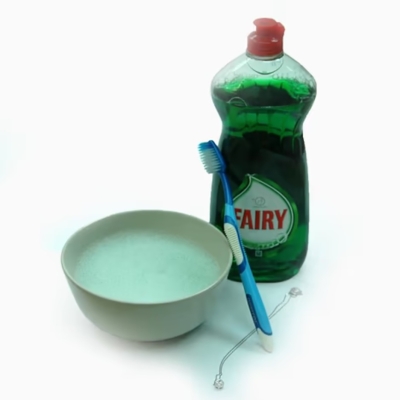 Kỹ Thuật Làm Sạch Kim Cương: Cách Làm Sạch Kim Cương Tại Nhà