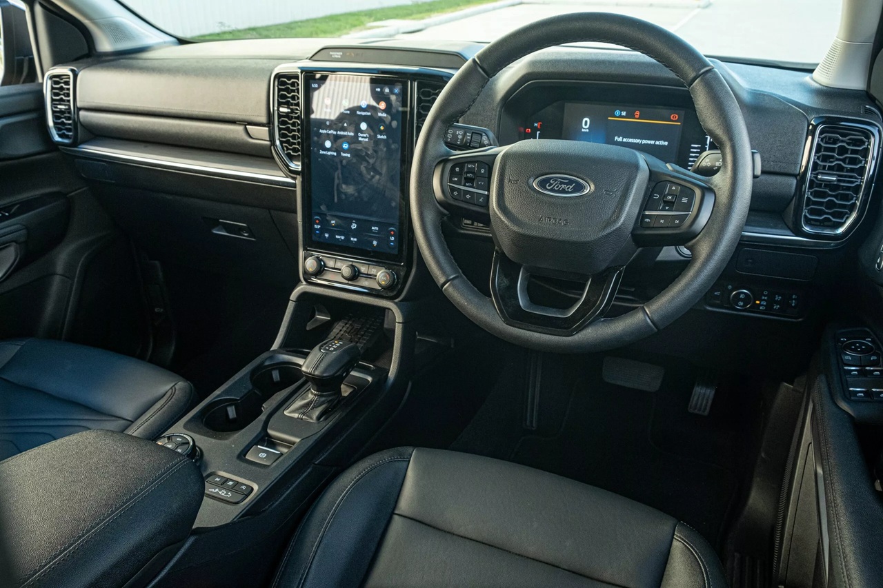 Đánh giá Ford Everest 2025: Chiếc SUV phát triển từ Ranger 4 Ford Everest 2025