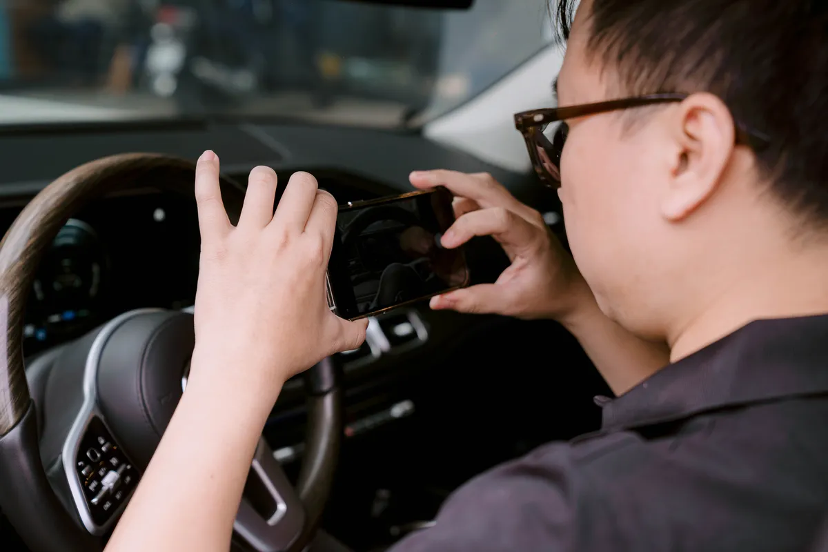 Cầm xe ô tô có bị luộc đồ không – kiểm tra và ghi nhận ODO khi bàn giao xe