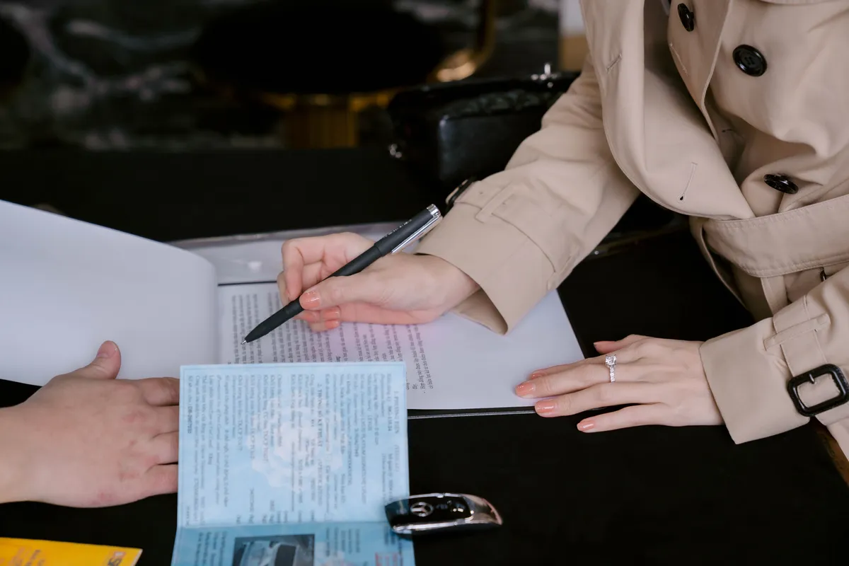 Giấy đăng ký xe ô tô và hồ sơ khi trao đổi giao dịch cầm xe tại Trung Tín 58 Văn Cao Hà Nội