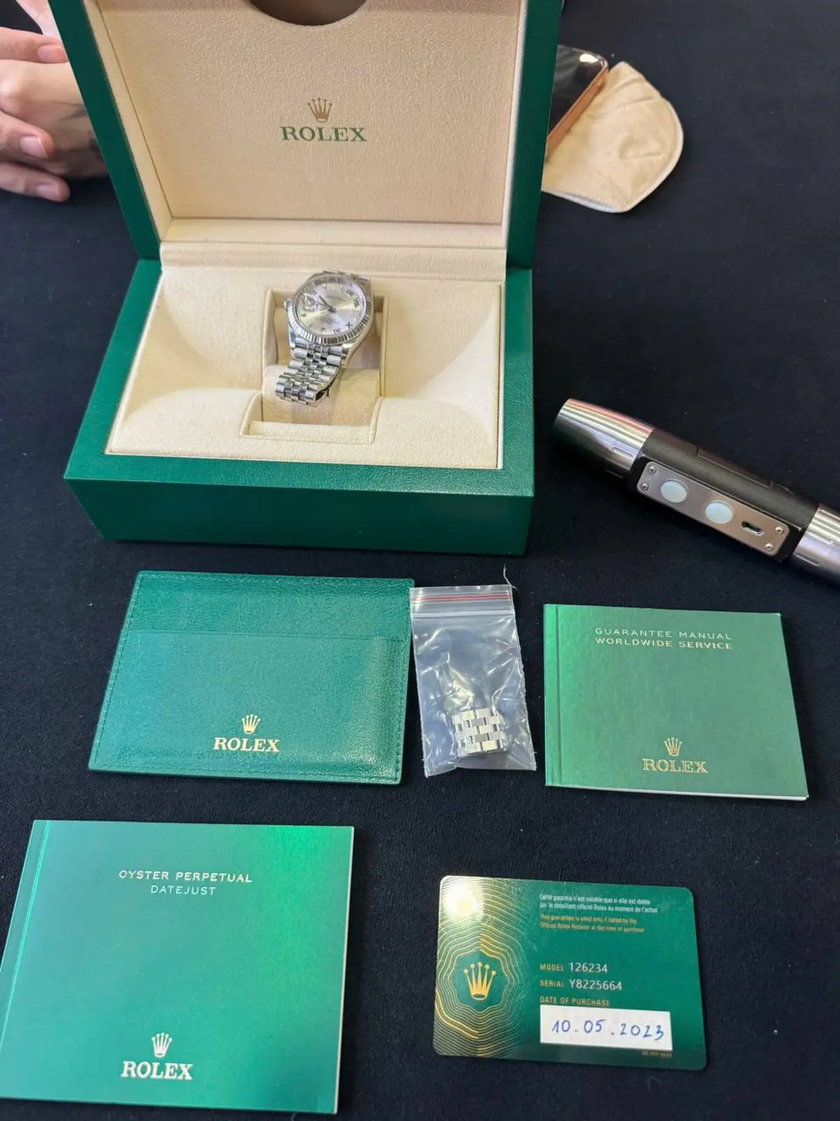 Niêm phong Đồng Hồ Rolex khi Cầm cố tại Trung Tín Luxury 58 Văn Cao, Ngọc Hà, Ba Đình, Hà Nội